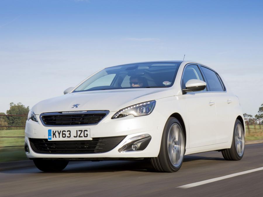  Peugeot 308 2013 года  (UK) (фото 13 из 25)